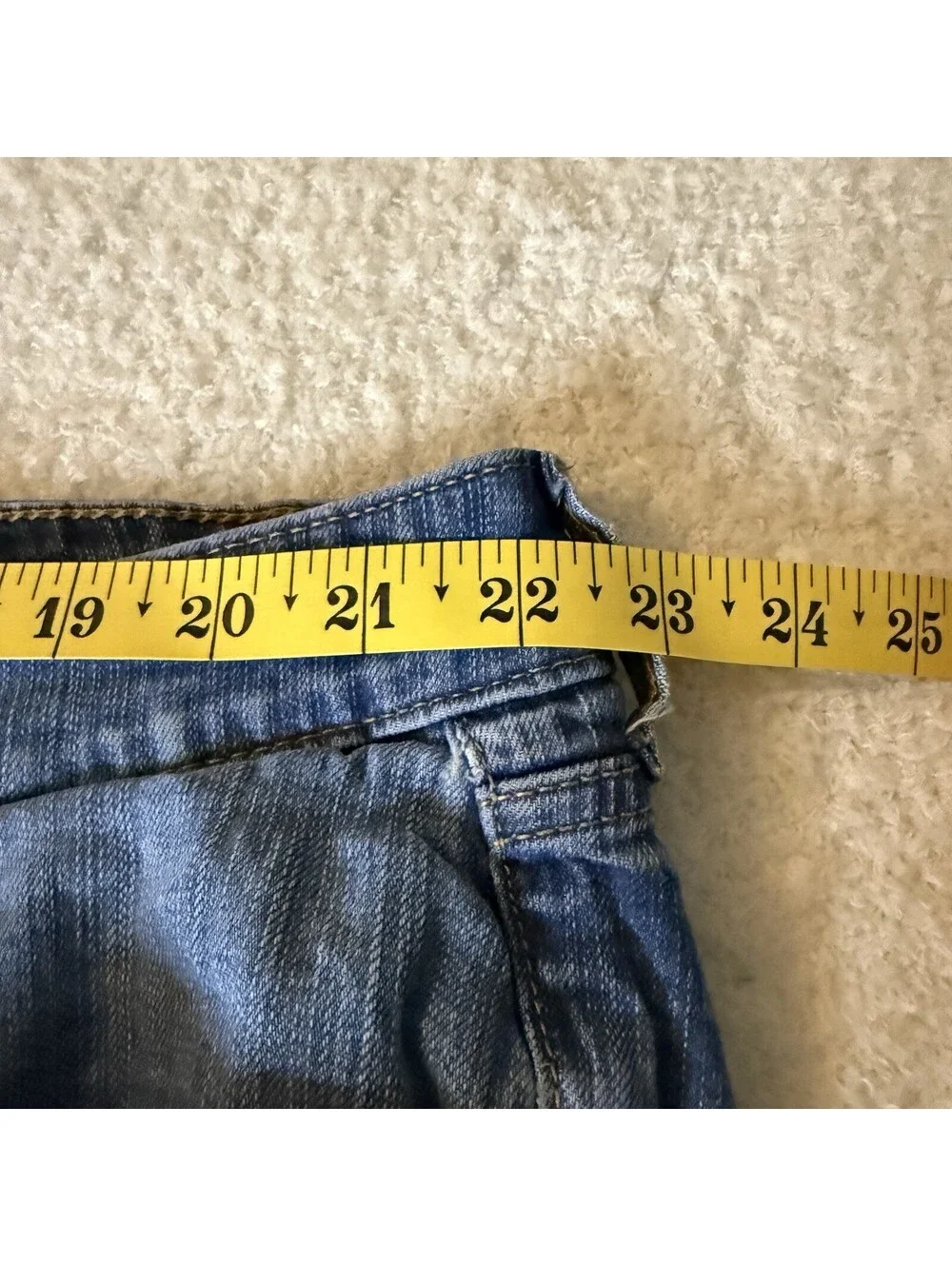 Torrid Mid Rise Mid Short Size 24 Vintage Stretch Denim Cuffed Jean Shorts